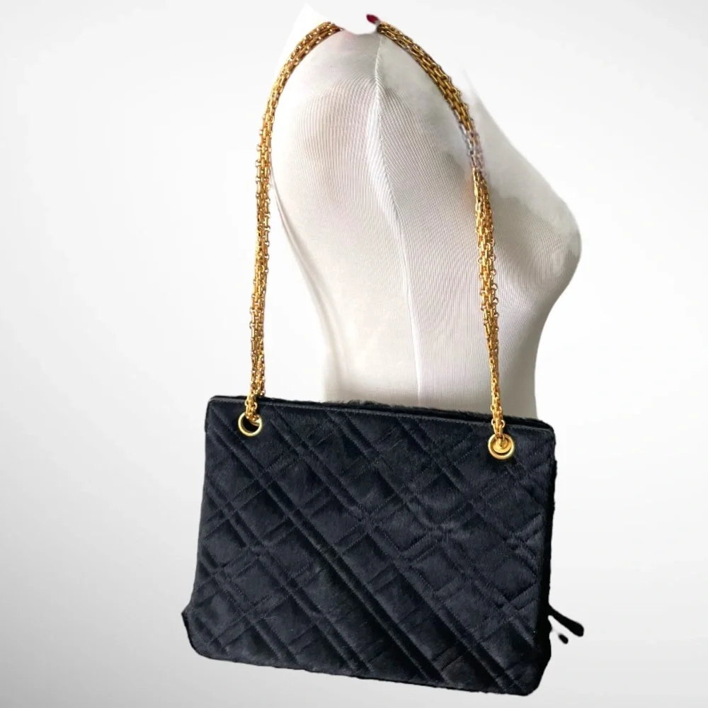 CHANEL vtg pony